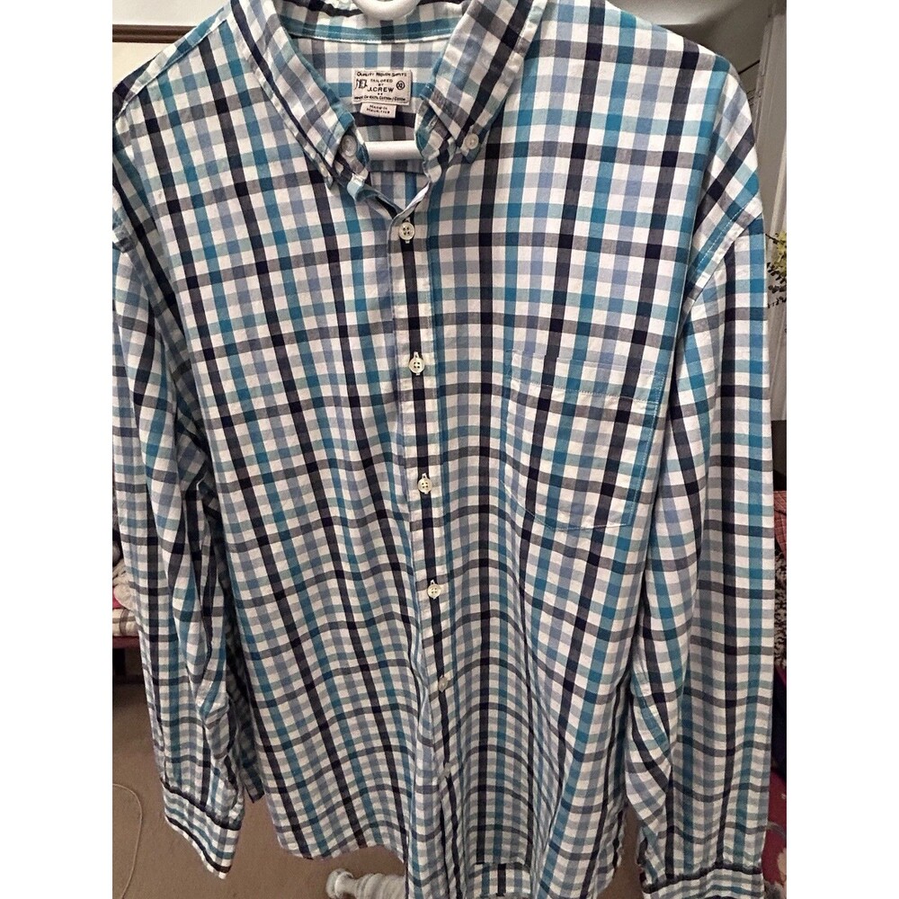 J.CREW Men’s Button Down Long Sleeve Shirt sz XL 100% Cotton Aqua And Blue Plaid